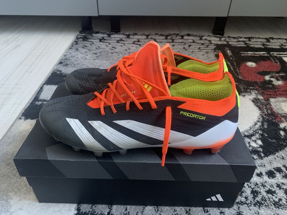 Vand ghete de fotbal marimea 42 elite