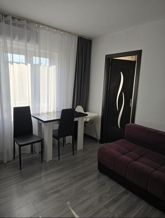 Vand apartament 3  camere Trivale complex 1 etaj 3
