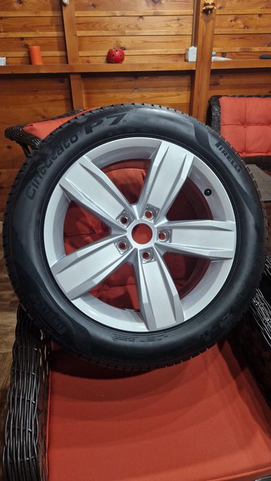 Vînd rezervă de aliaj nouă passat B-8-pe 17,Atenție rzervă de fabrică.