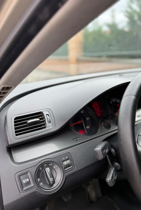 Vând Volkswagen Passat 1.9 TDI!