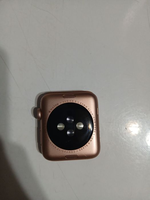 Apple watch series 3 42 mm в идеальном состоянии