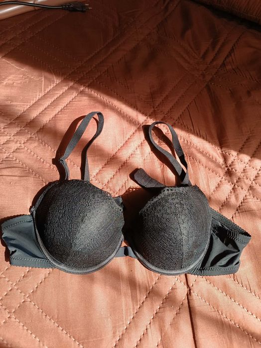 Черен дамски сутиен