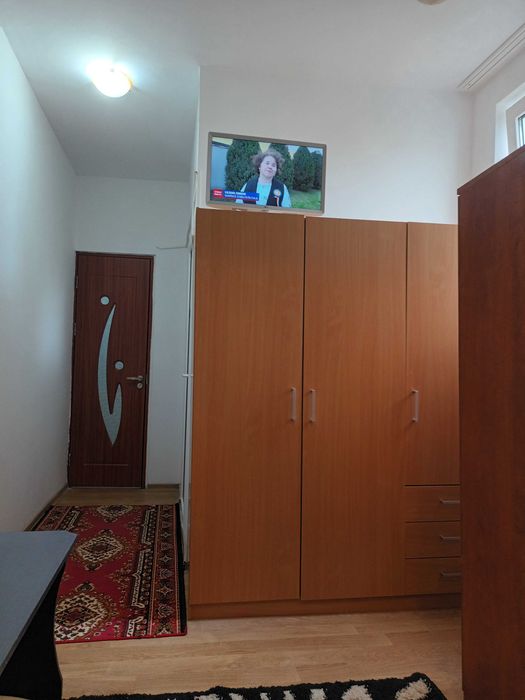 Inchiriez Apartament doua camere complet mobilat,central