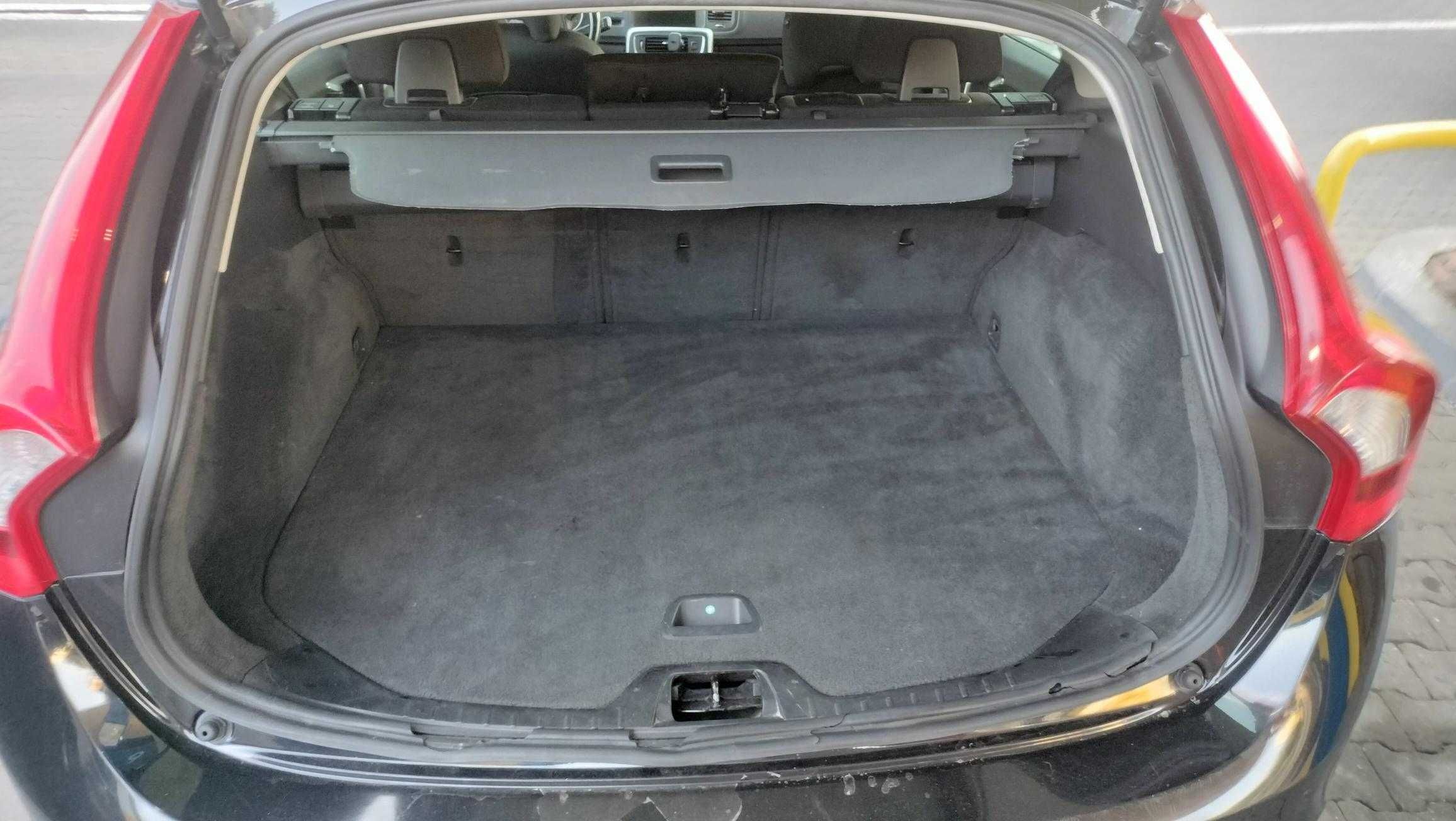 De vânzare: Volvo V60 1.6 Diesel D2 - Manuală - An 2012