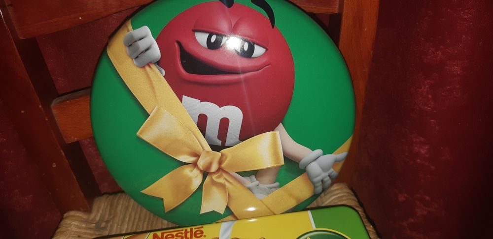 Set 6 cutii metalice cu capac!