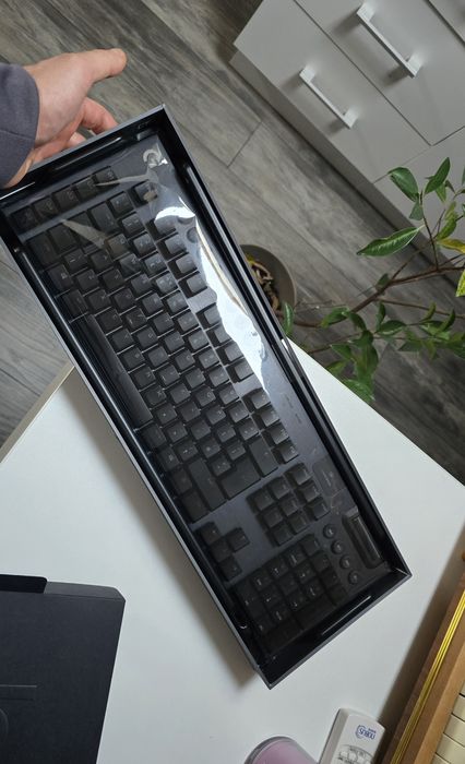Tastatura Logitech G915