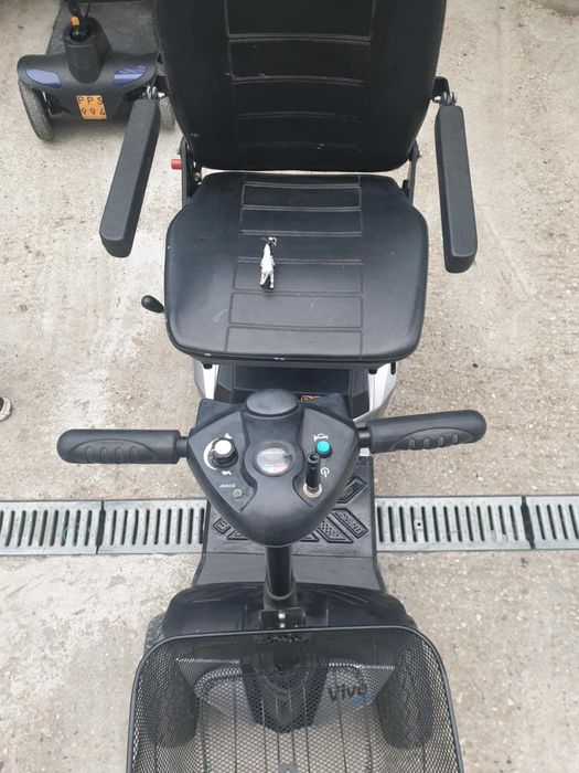 Carut-scuter electric ca nou VIVO 1!!