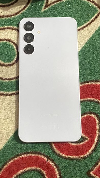 Самсунг А 16 новый нету царапины