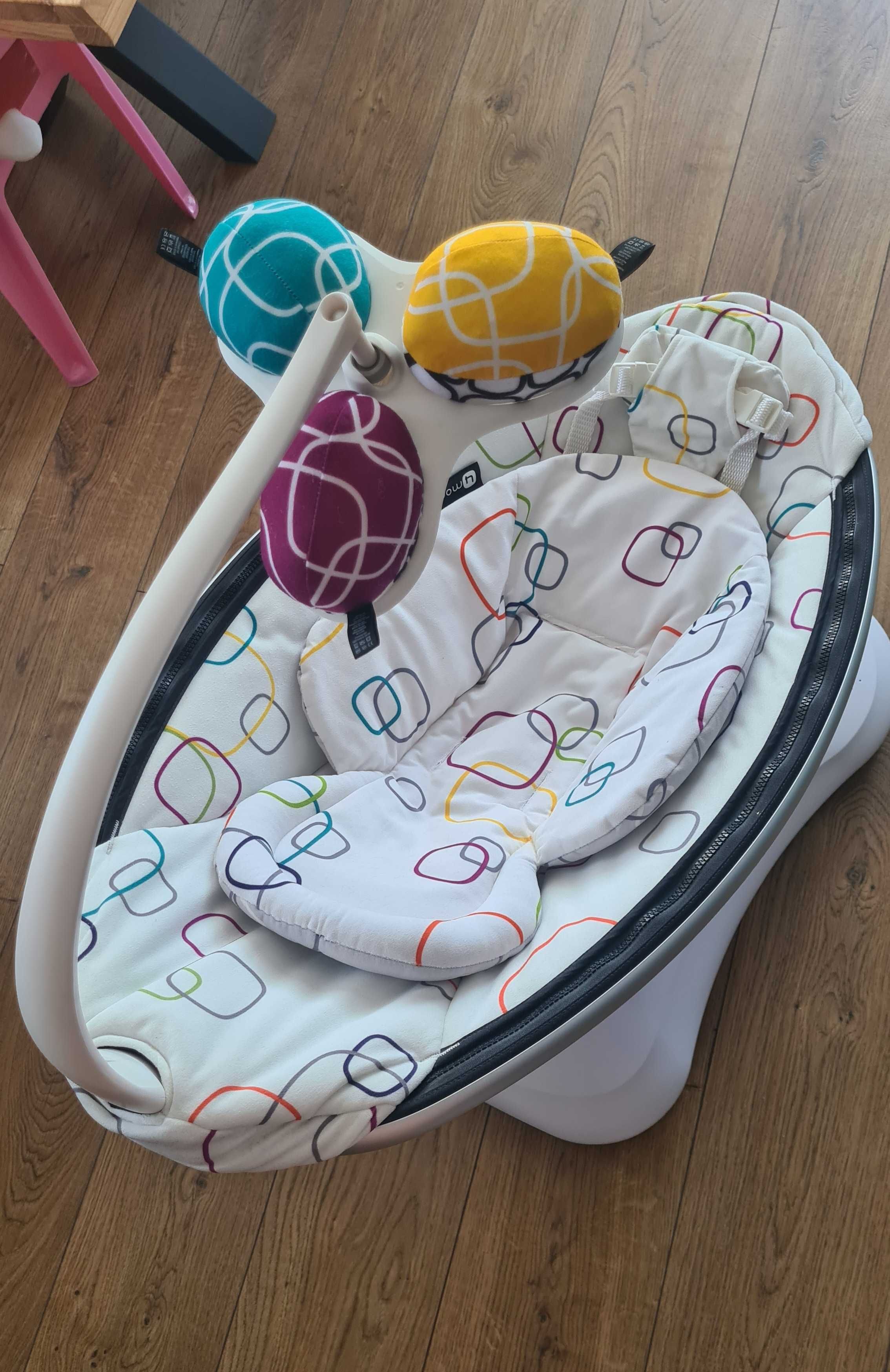 Електрическата бебешка люлка mamaRoo