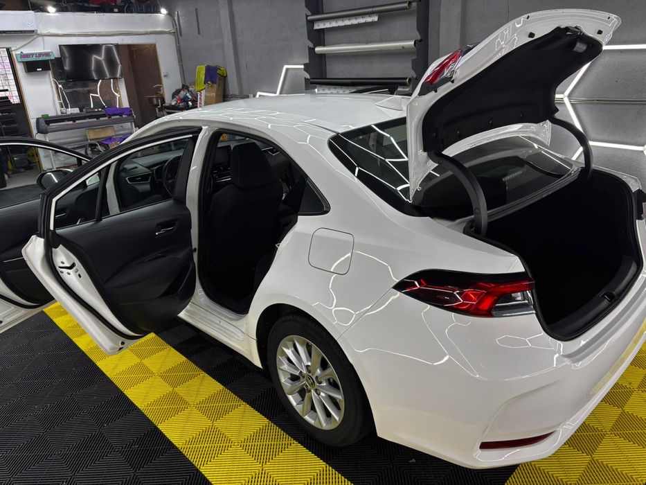 Vand Toyota Corolla benzina 2020