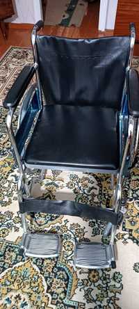 Инвалидное кресло, и горшок