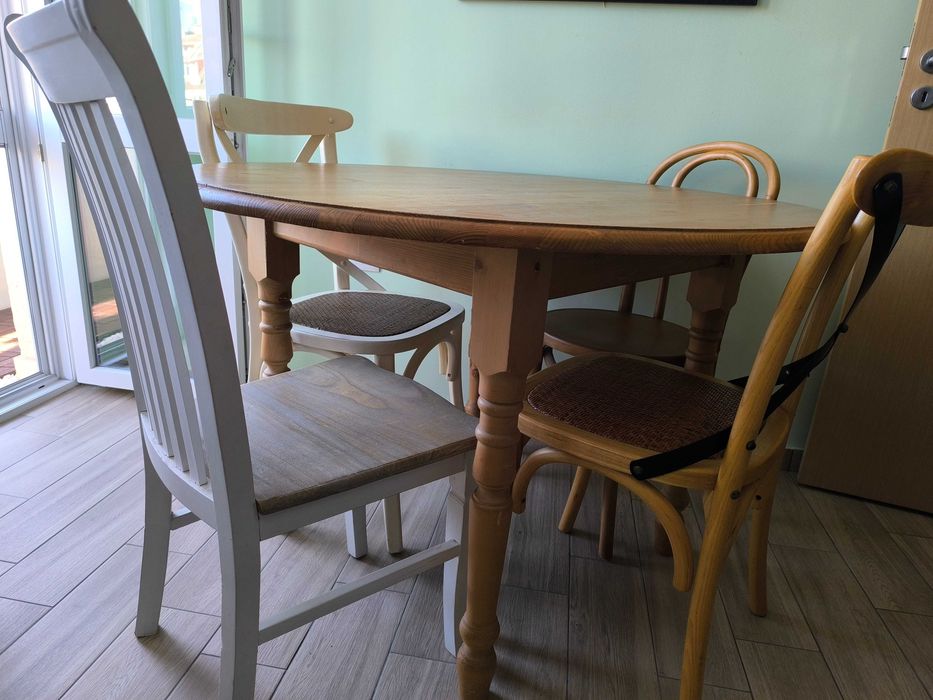 Трапезна маса с 4 стола