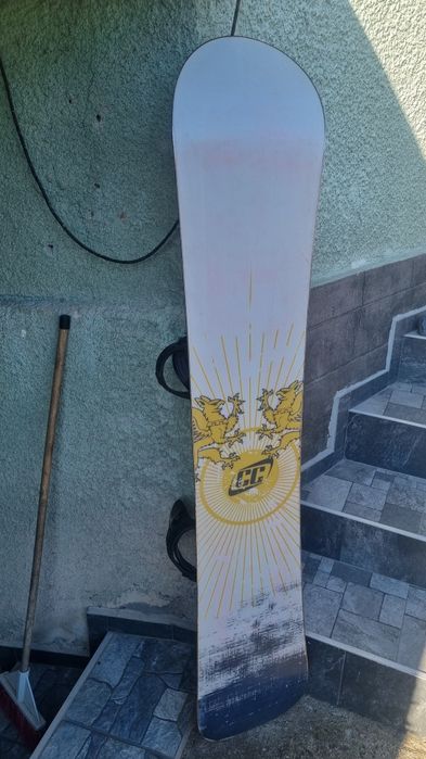 Placa de snowboard in stare buna