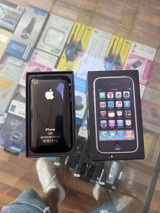 Iphone 3 full box