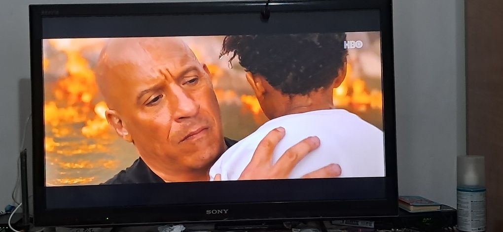 Tv Sony 32 650 utilizat,impecabil cu telecomanda