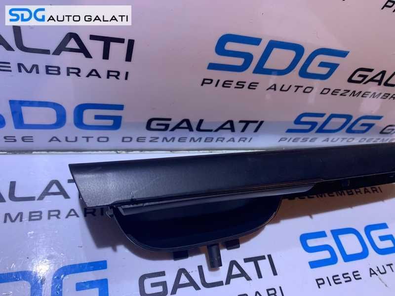 Maner Consola Suport Interior Buton Butoane Geamuri si Oglinzi Usa Portiera Stanga Fata Sofer VW Passat B6 2005 - 2010 Cod 3C1867171B