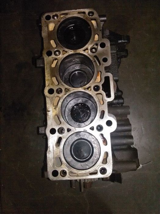 bloc motor ambielat volkswagen passat b6 1.6 tdi an fabr. 2010
