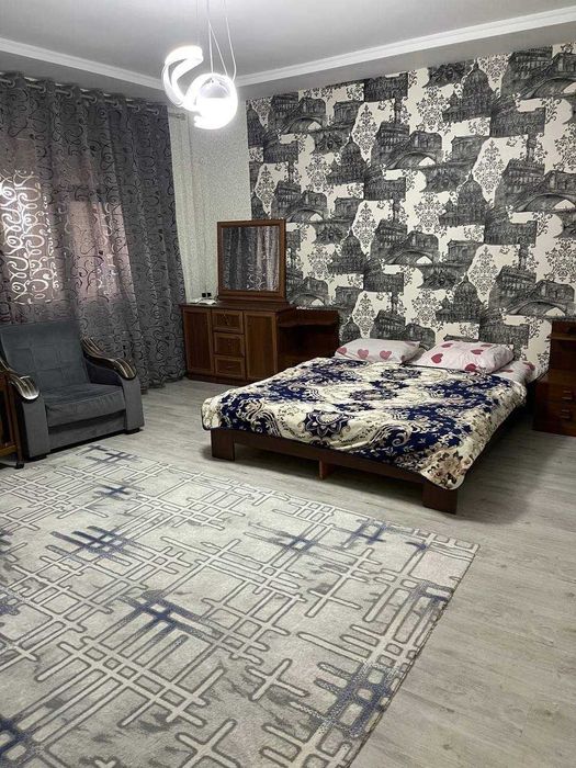 СРОЧНО !! Продается квартира в Яшнабаде 1/7/9 ( 42 кв/м ) Авиасозлар 1