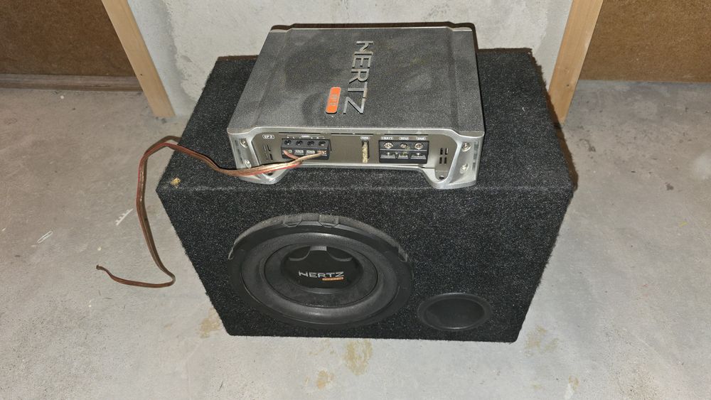 Бас каса Hertz 8" с усилвател 190W RMS