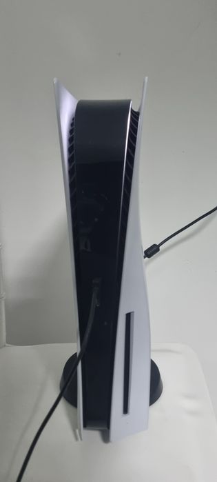Vand 2 play station 5 cu 4 manete si tv tcl 139 cm