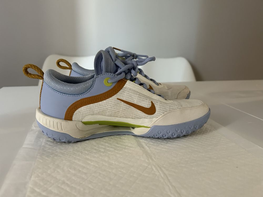 Маратонки Nike air court zoom