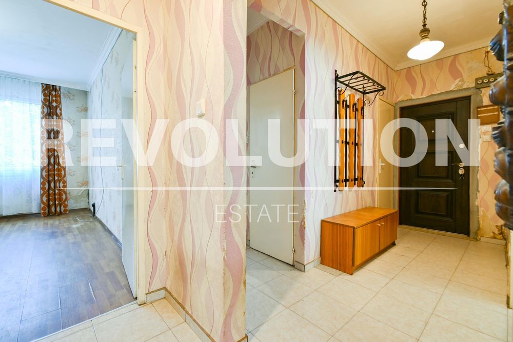 Дава се под наем Тристаен апартамент в София, Люлин 6 - 90 кв.м за 500 € - Снимка #12