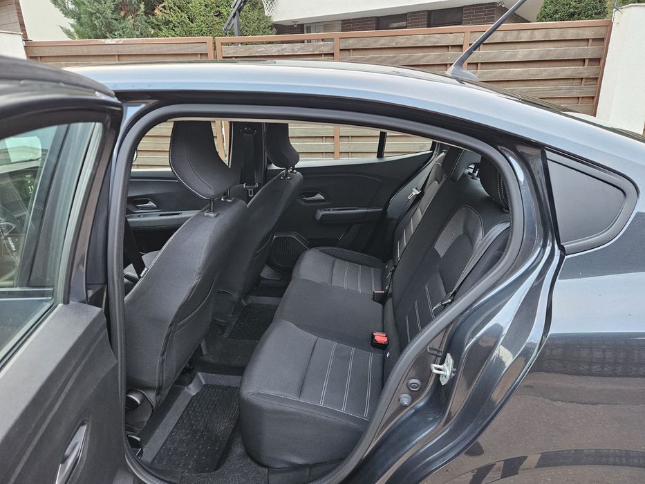 Dacia Logan Model Expression GPL Km 19600 Reali Pret in Euro