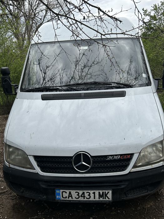 Mercedes Sprinter 208