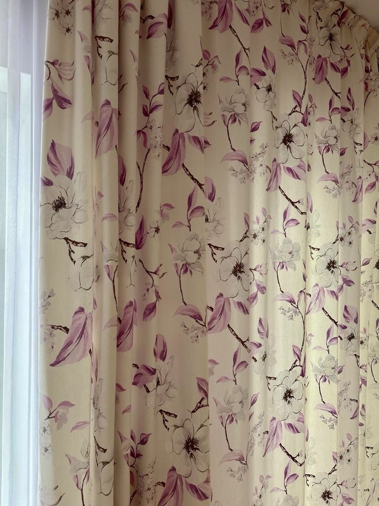 Vand draperii in stare foarte buna