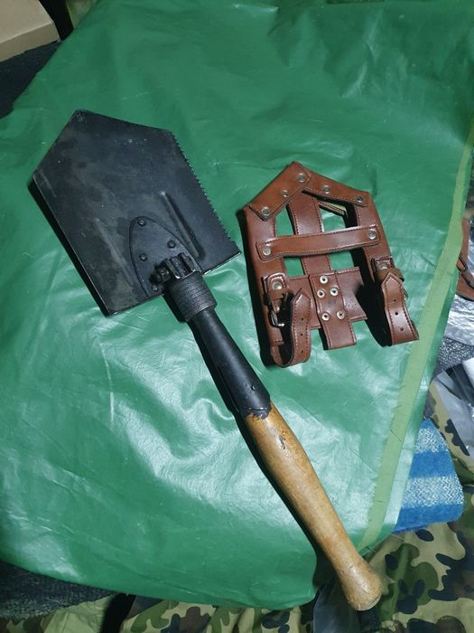 Lopata pliabilă  ( cazma )