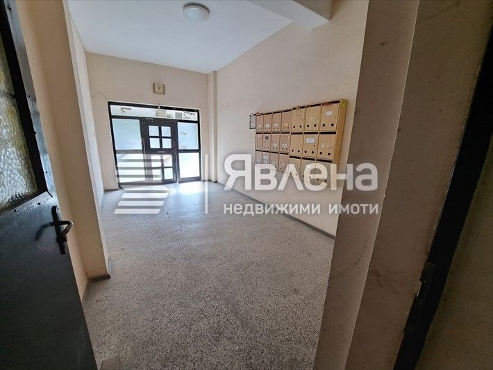 Продава се Двустаен апартамент в Варна, Победа - 90 кв.м за 1610 €/кв.м - Снимка #10