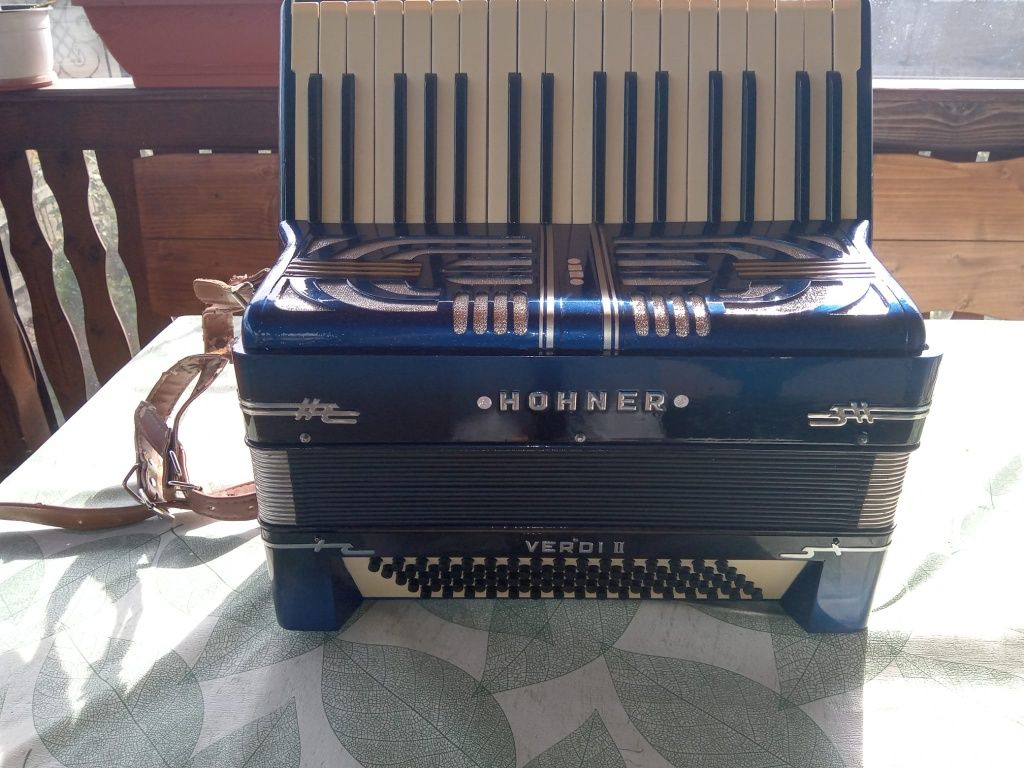 Acordeon Hohner 80 basi