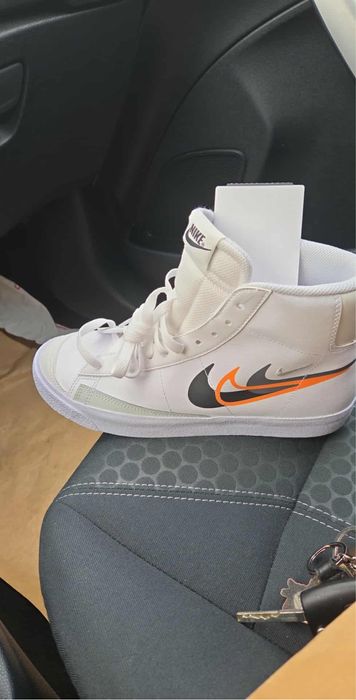 Маратонки Neike  чисто нови