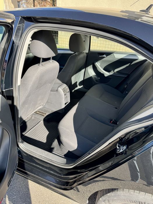 Vw Jetta 1.6 Tdi 110 Cp