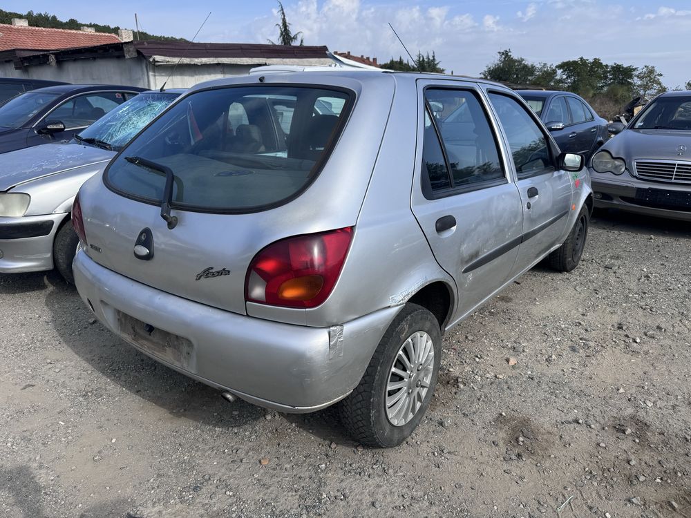 Ford Fiesta 1.3i 60hp 1998г На Части