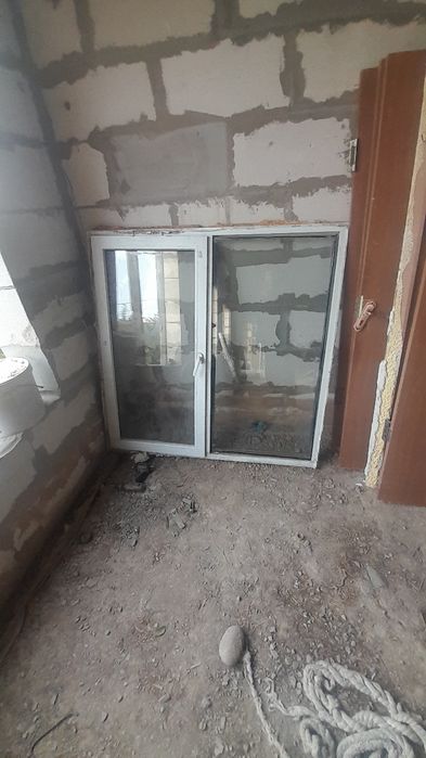 Срочно продам окна пластиковый хорошие состояние