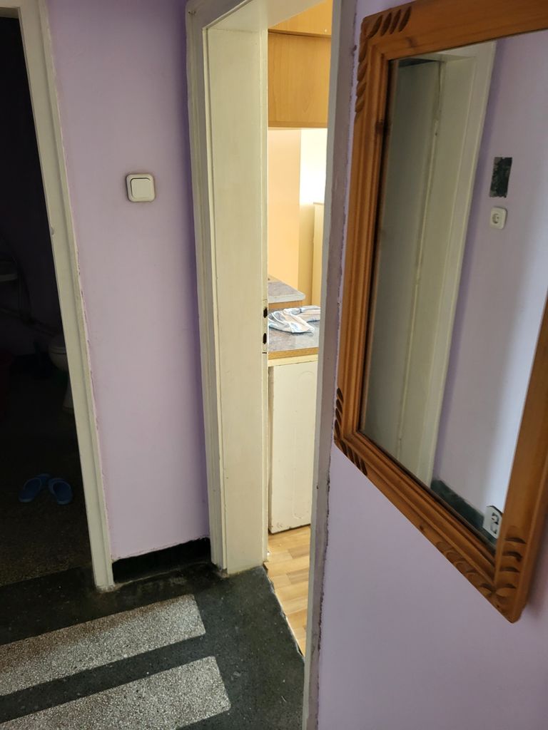 Дава се под наем Двустаен апартамент в Хасково, Център - 70 кв.м за 204 € - Снимка #6