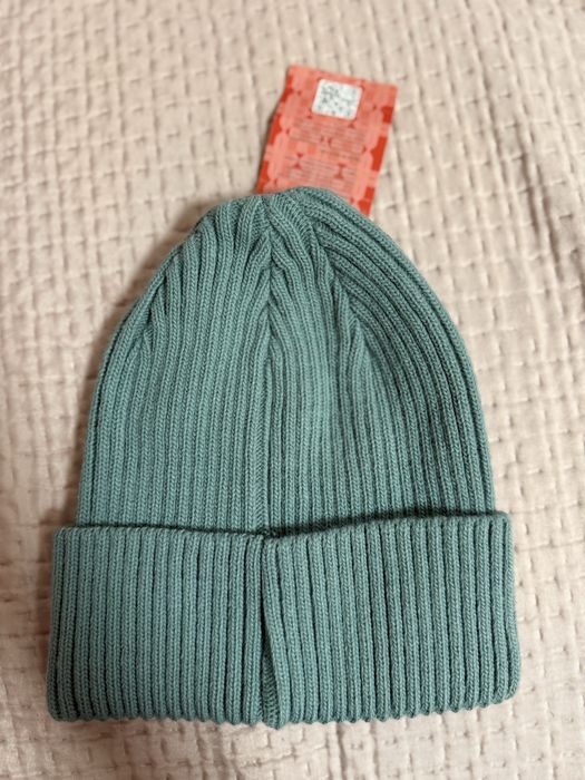 Vând Căciuli (Calvin Klein, The North Face și Polo By  Ralph Lauren)