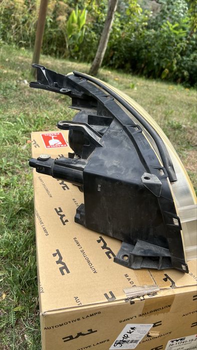 Фарове Toyota Rav 4 2006