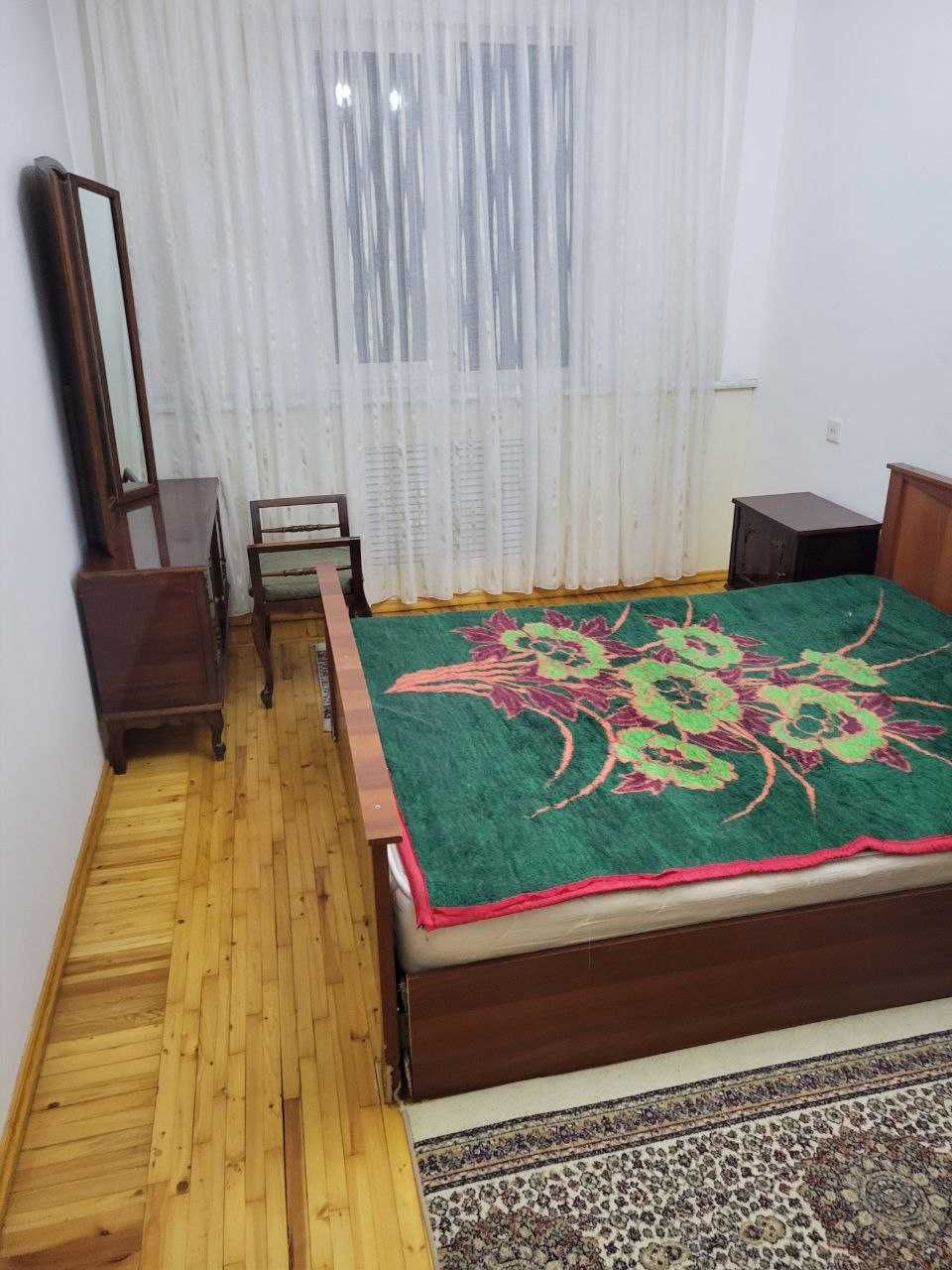 Center-1 Sodiq Azimov street 2 room