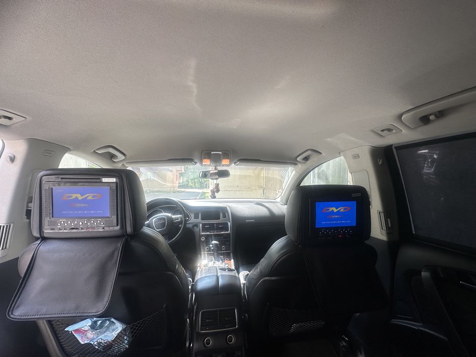 Vand sau schimb Audi Q7