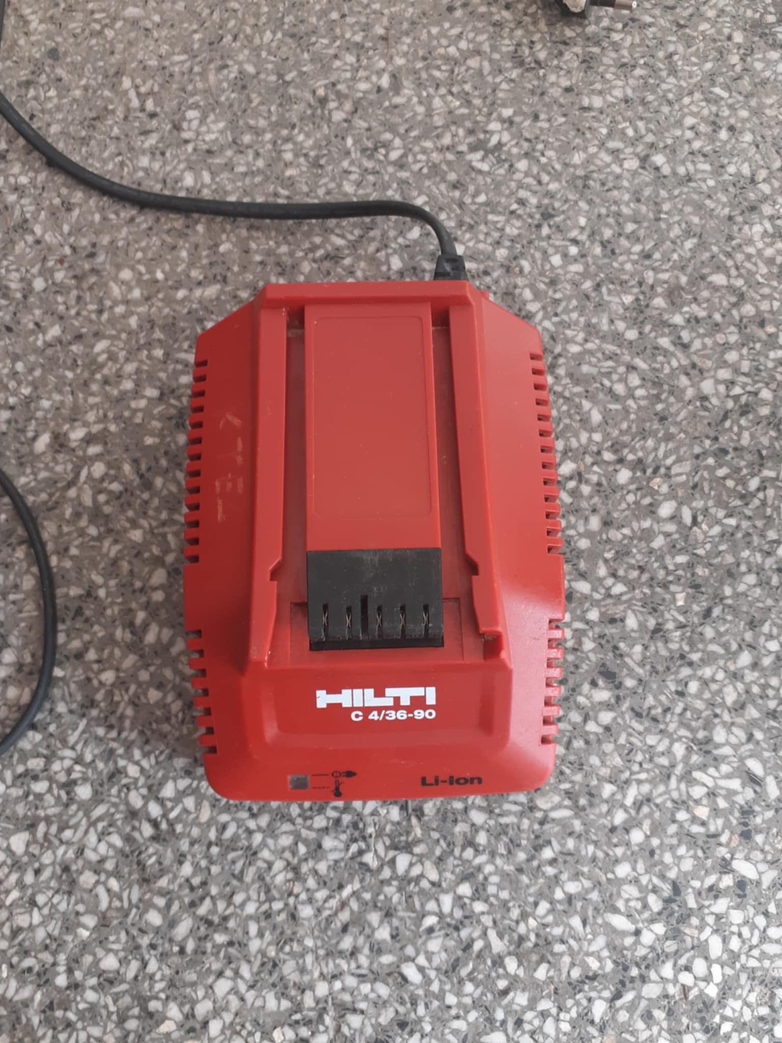Зарядно и батерия на HILTI