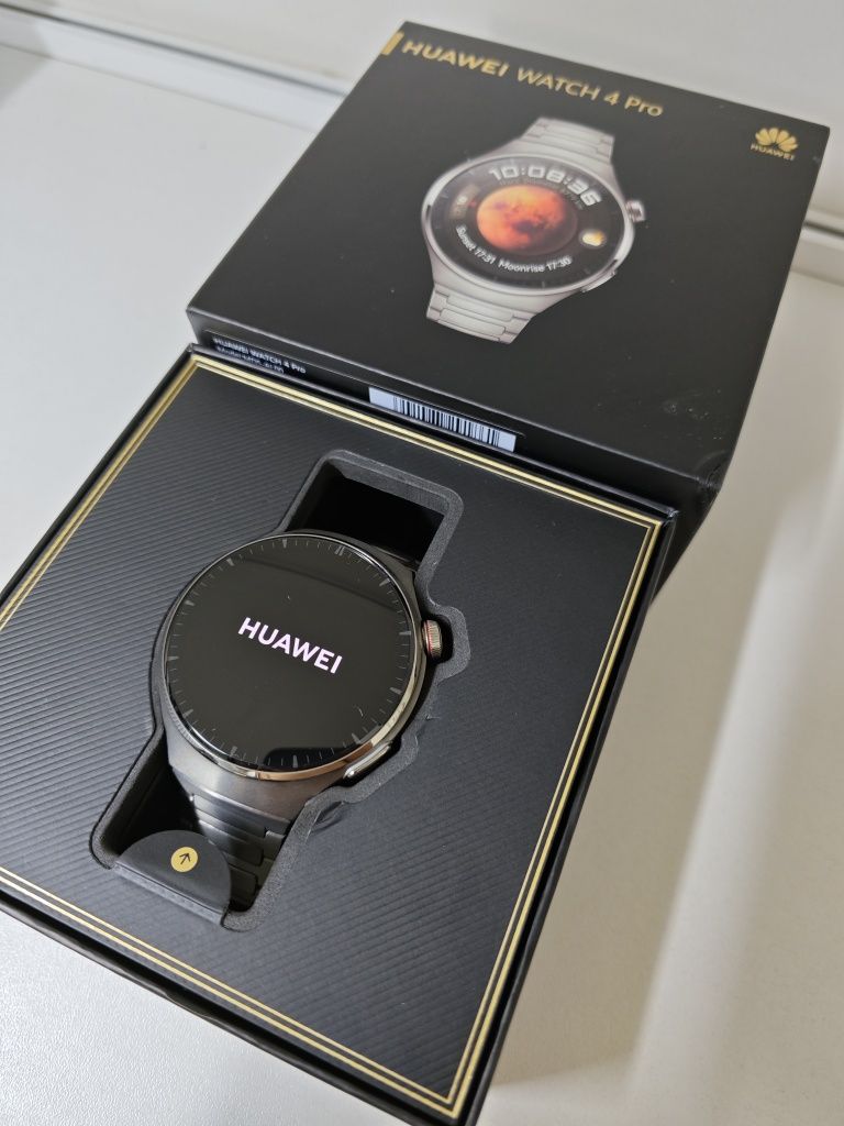 Перфектен Huawei Watch 4 Pro