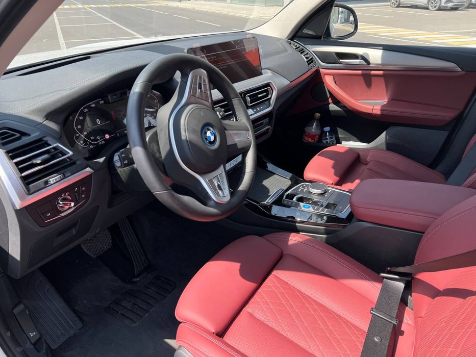 Bmw ix3 в наличии с гарантией