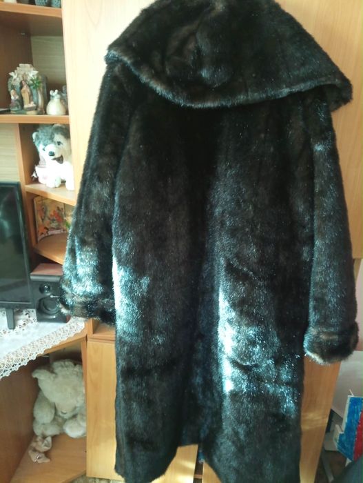 Blană naturală lungă – mărimea XXL – stare foarte bună