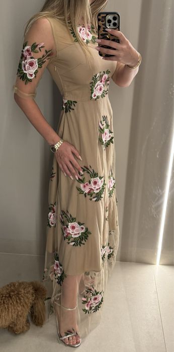 Vand rochie de cocktail