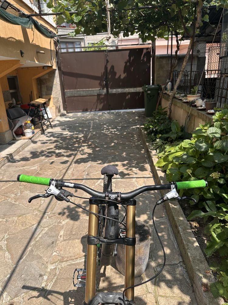 Trek Session 8.8