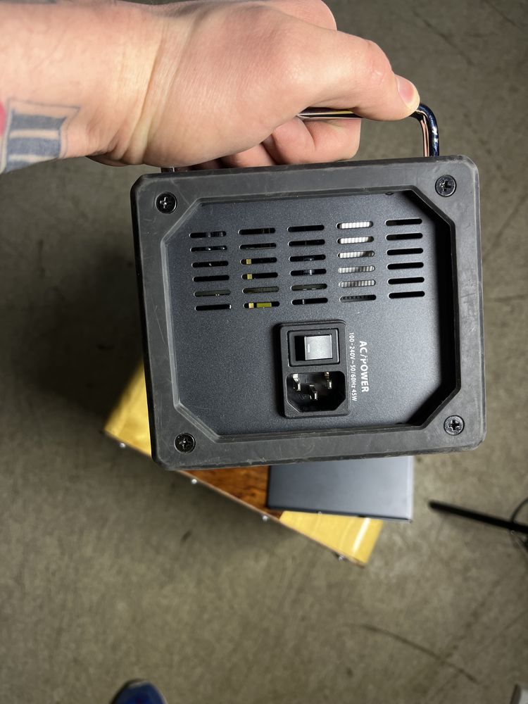 Продам Behringer SD-16