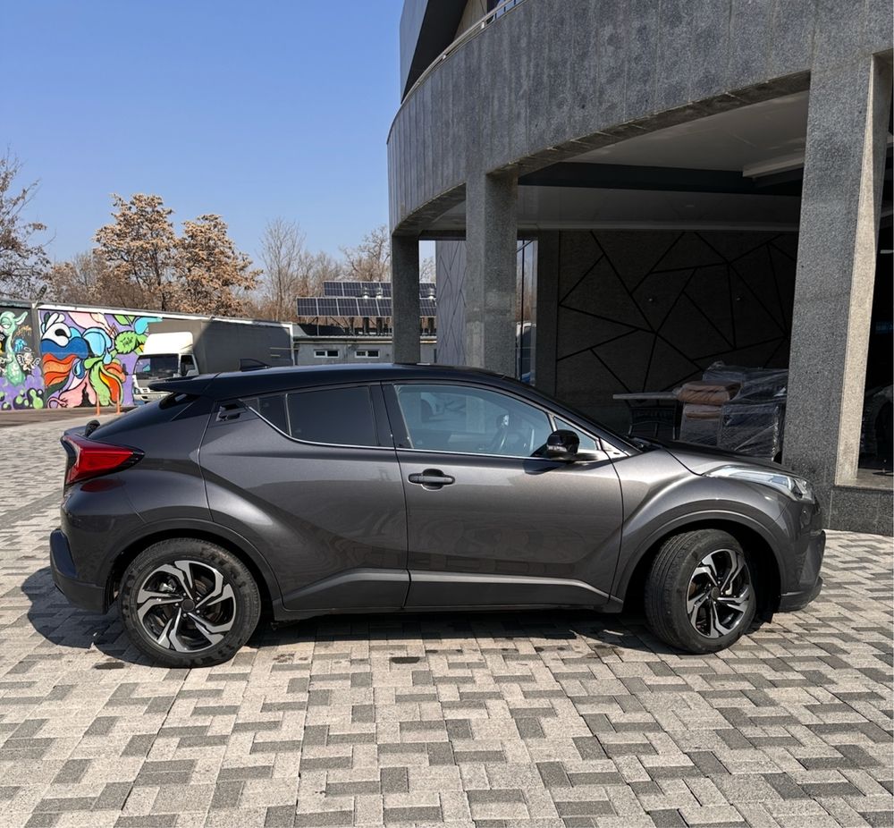 Продается Toyota C-HR