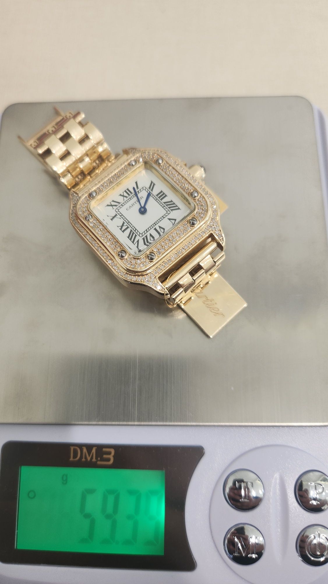 Золотые часы Cartier